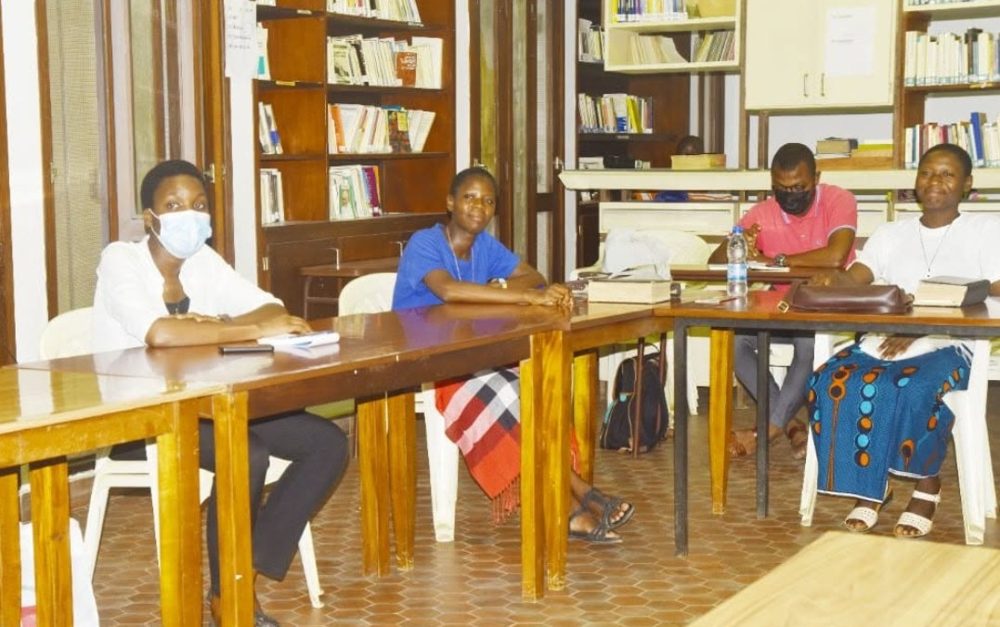 Salle de lecture de la bibliothèque